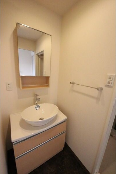 ドゥーエ千種の洗面所