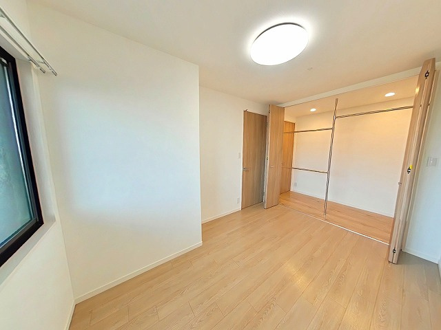 アルファステイツ門田屋敷の洋室|北西側洋室です。