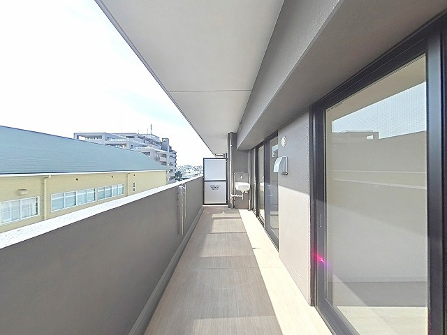 アルファステイツ門田屋敷のバルコニー