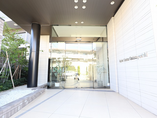 アルファステイツ門田屋敷のエントランス