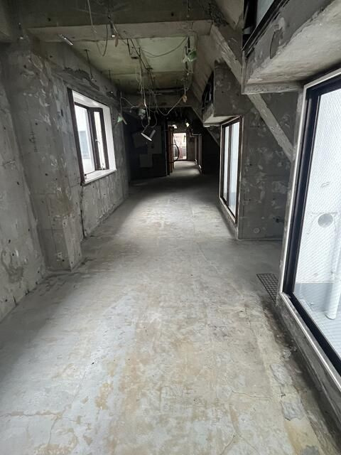 ホワイトパレスビル　５階