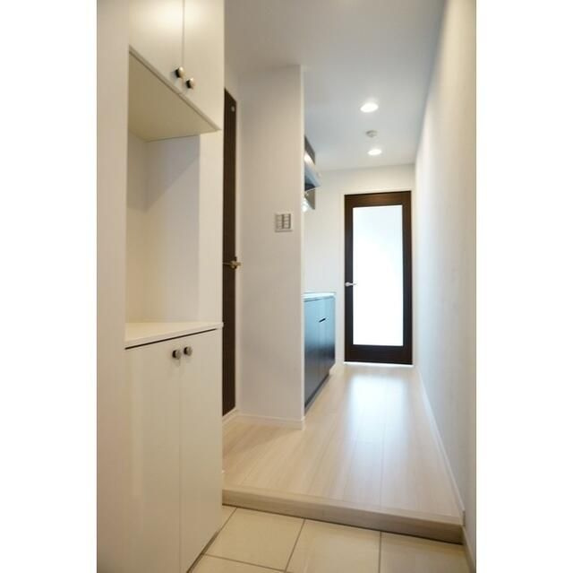 マグノリアコートの玄関