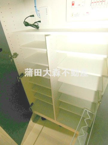 ブランシエスタ糀谷の収納|玄関収納　シューズBOX