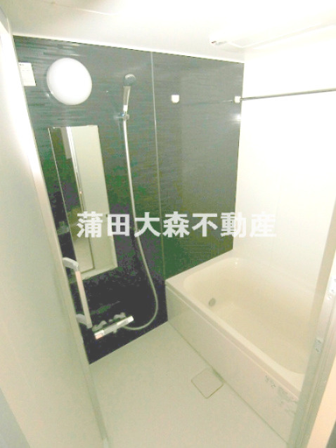 ブランシエスタ糀谷の浴室|追焚+浴室乾燥機付きのバスルーム　お風呂