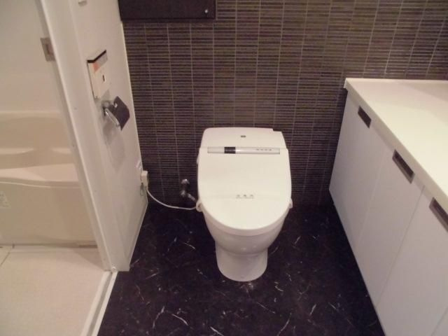 ドゥーエ横濱桜木町のトイレ