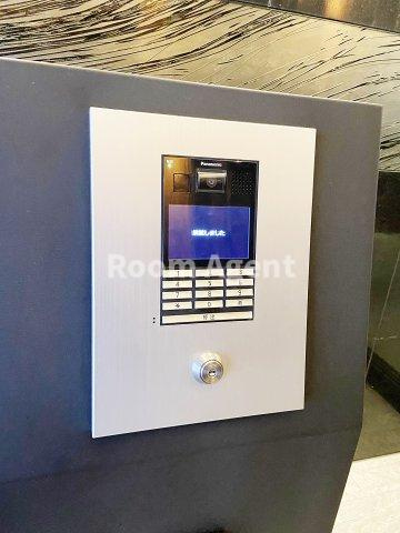 GRAND　ESPOIR　車道のエントランス