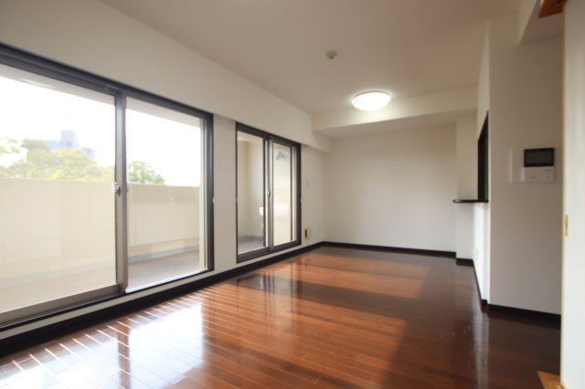 【居間・リビング】 | ルナコート富田林