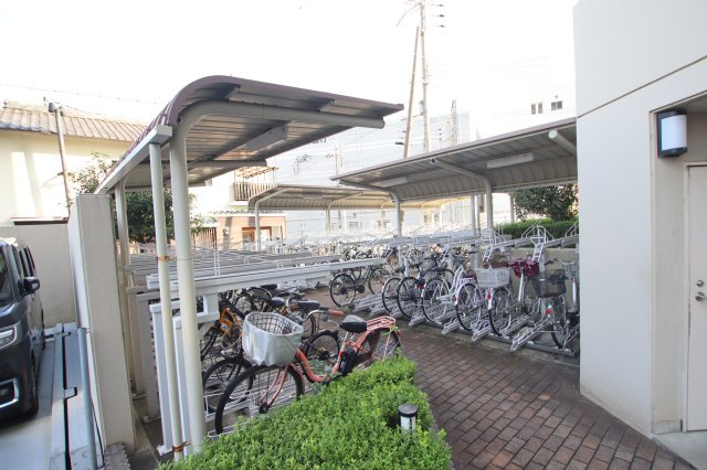【その他共用部分】 | ルナコート富田林 | 駐輪場