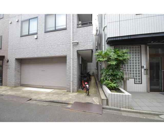 リブレ・ハルミの駐車場