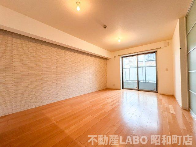 ジューンベリーガーデン北畠の居間・リビング