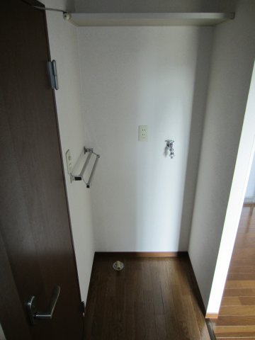 ひたちなか市高場４丁目のアパートの設備|洗濯機置き場の写真です。