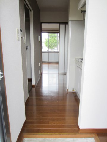 ひたちなか市高場４丁目のアパートのその他|玄関～ホールの写真です。