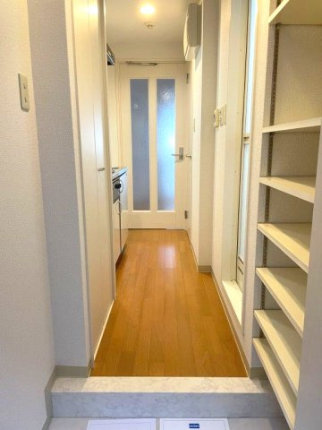 ﾋﾞｴﾝﾂ杉田の玄関