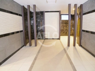 【ロビー】 | ララプレイス大阪城公園ヴェルデ | ララプレイス大阪城公園ヴェルデ　ロビー