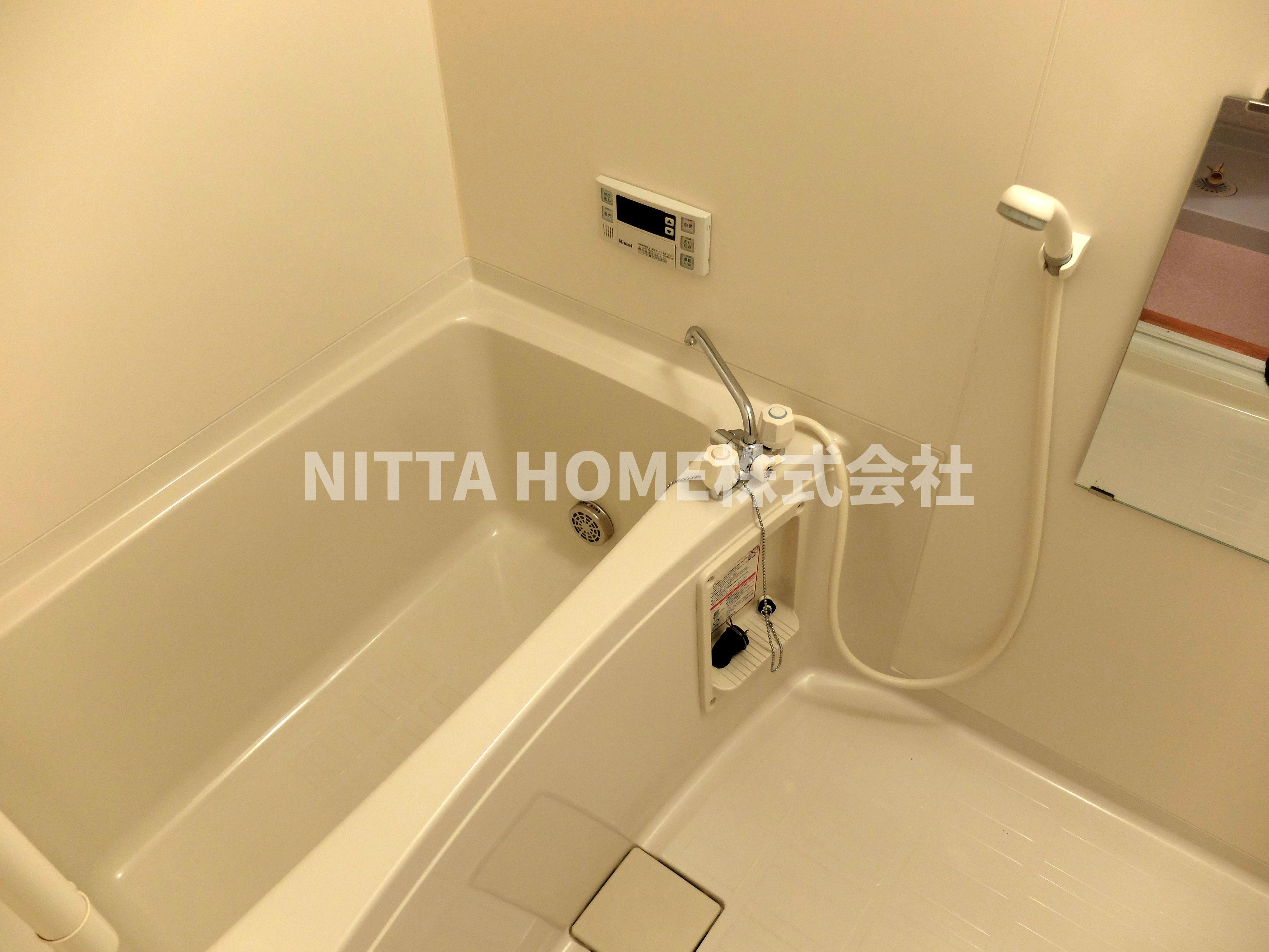 ファーストレジデンスの浴室|お風呂とトイレは別々◇