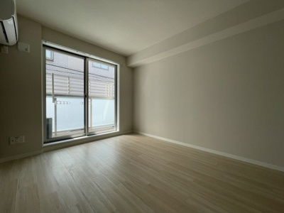 【居間・リビング】 | AILE上新庄 | 明るくてきれいなお部屋です。