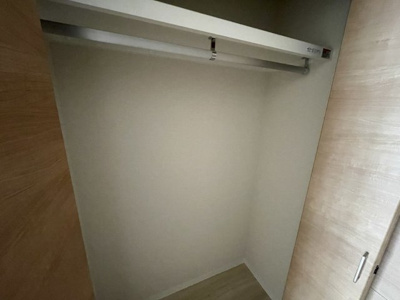 【収納】 | AILE上新庄 | リビングのクローゼットです。
