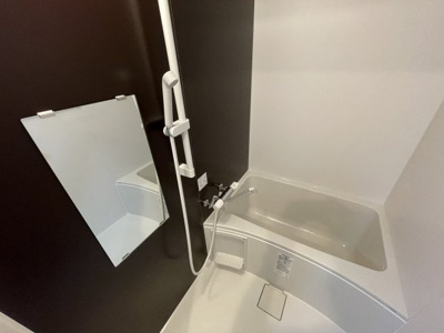 【浴室】 | AILE上新庄 | 清潔感のあるきれいなお風呂です。