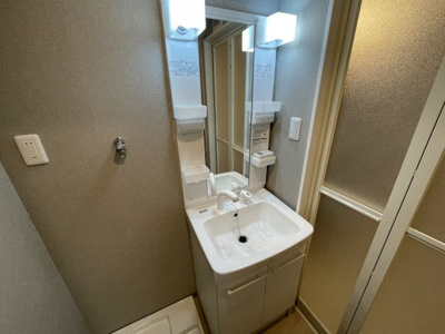 【洗面所】 | AILE上新庄 | 収納の多い独立洗面台です。