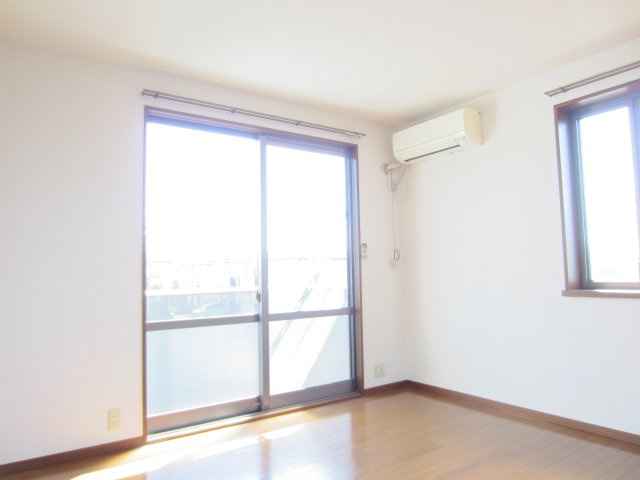 ひたちなか市高場４丁目のアパートの洋室|居室