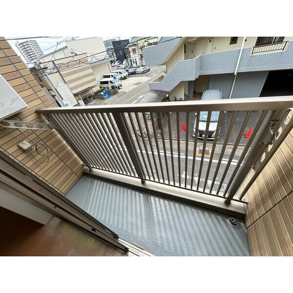 ストロベリーキャンドル　名古屋市賃貸　仲介手数料無料のバルコニー