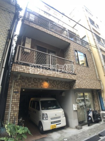 ヴィラークパレスの外観