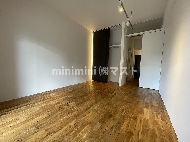 jjコート波除の内装