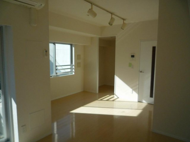 レガスタ浅草の居間・リビング