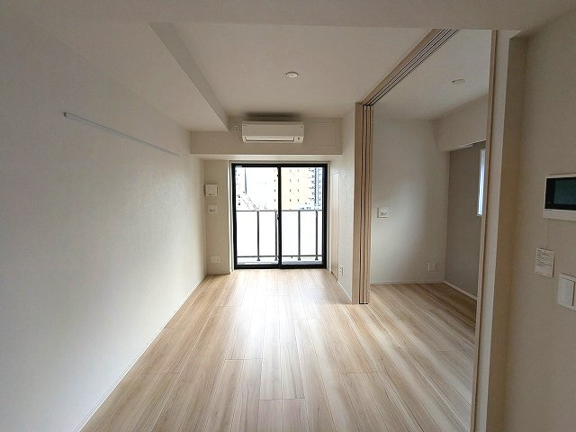 LEFOND PROGRES上野御徒町の設備|ルームカラー奇数階オーガニックナチュラル、偶数階ノーブルホワイト、インターネット無料、カウンターキッチン、角部屋