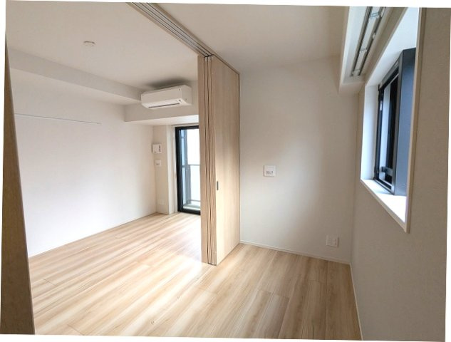 LEFOND PROGRES上野御徒町の設備|洋室、ルームカラー奇数階オーガニックナチュラル、偶数階ノーブルホワイト、インターネット無料、ウォークインクローゼット、角部屋