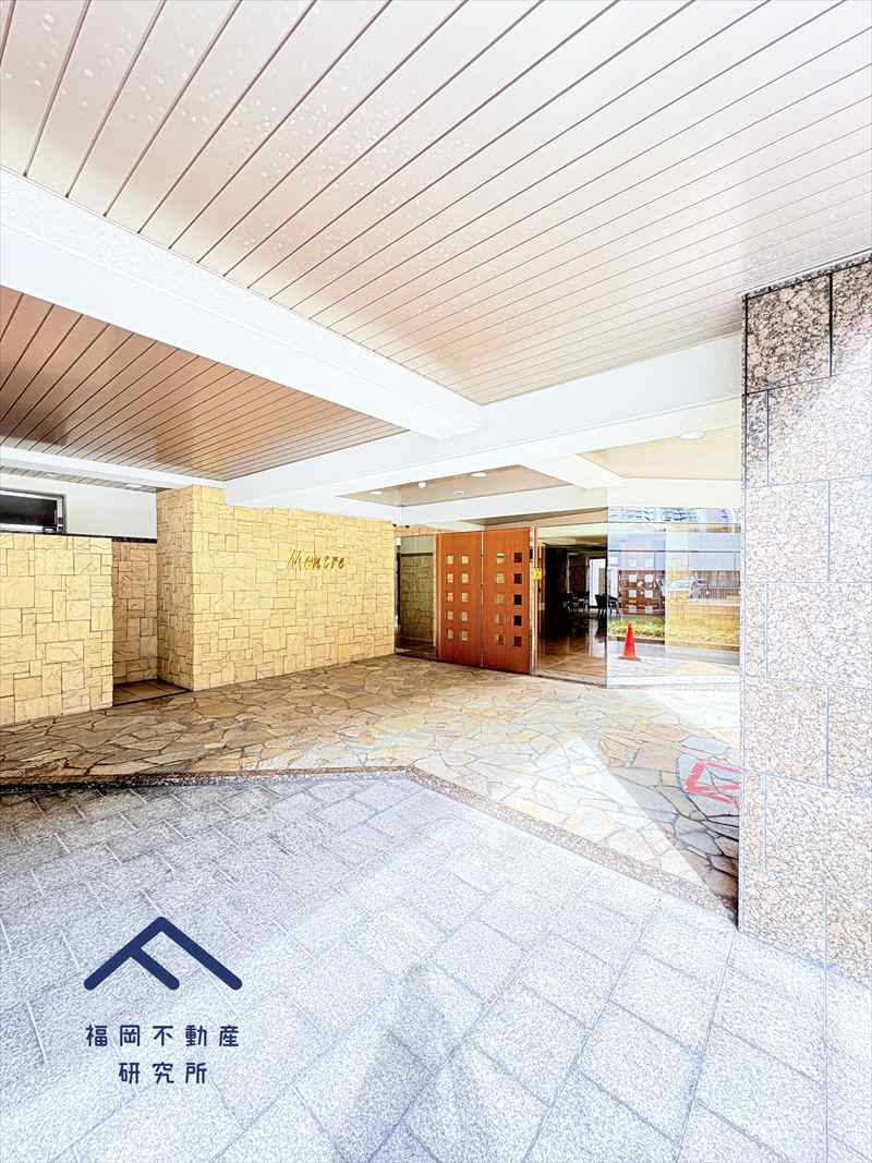 モントーレ香椎スクエア　サウスウイングのエントランス