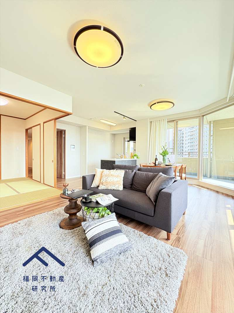 モントーレ香椎スクエア　サウスウイングの居間・リビング