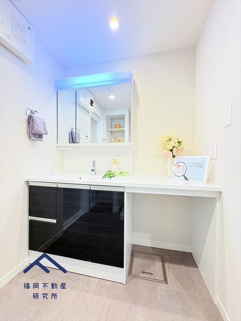 モントーレ香椎スクエア　サウスウイングの独立洗面台