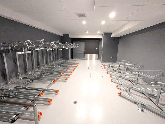 LEFOND PROGRES上野御徒町の設備|オートロック付屋内自転車置き場です