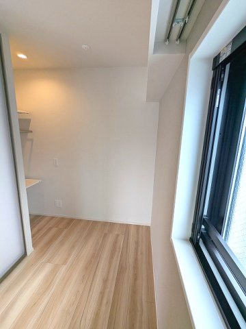 LEFOND PROGRES上野御徒町の設備|洋室、ルームカラー奇数階オーガニックナチュラル、偶数階ノーブルホワイト、インターネット無料、角部屋、収納兼デスクワーク可能なスペースあります