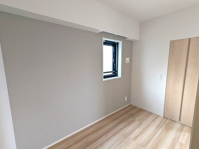 LEFOND PROGRES上野御徒町の設備|洋室、ルームカラー奇数階オーガニックナチュラル、偶数階ノーブルホワイト、インターネット無料、角部屋、収納兼デスクワーク可能なスペースあります