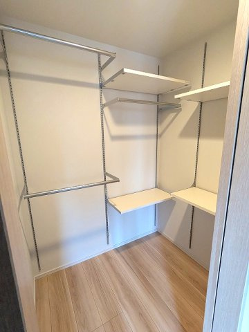 LEFOND PROGRES上野御徒町の収納|洋室のウォークインクローゼット
