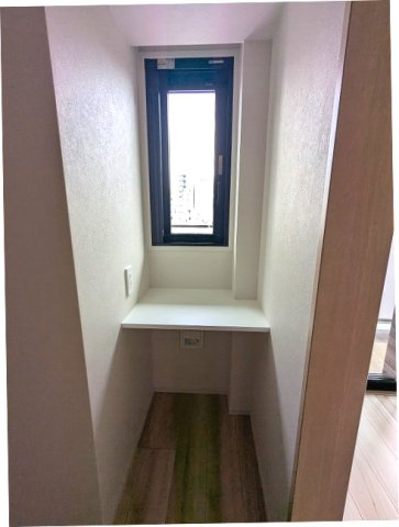 LEFOND PROGRES上野御徒町の設備|洋室、ルームカラー奇数階オーガニックナチュラル、偶数階ノーブルホワイト、インターネット無料、ウォークインクローゼット、デスクワーク可能なスペースあります