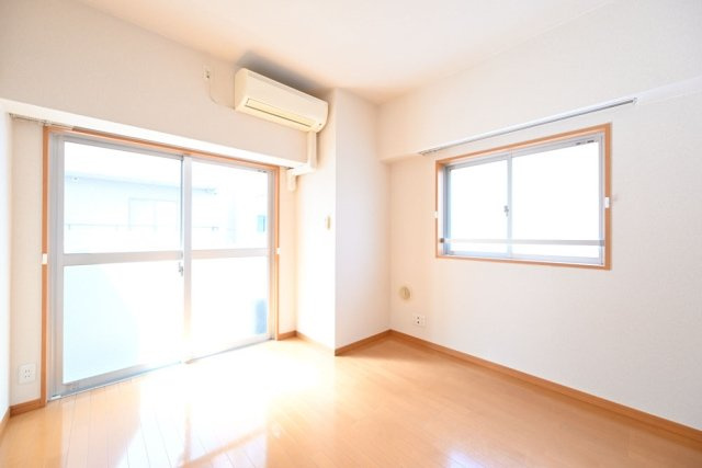 スカイコート両国第２の洋室