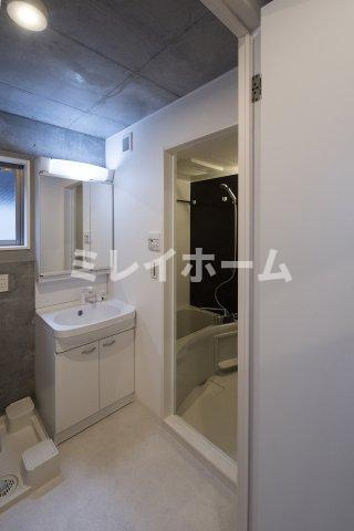 ココフラット蒲田の洗面所