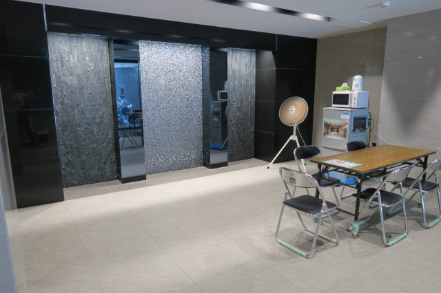 ガーラ・プレシャス東大島のエントランス