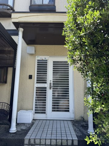 宇都宮市野沢町394-15の玄関