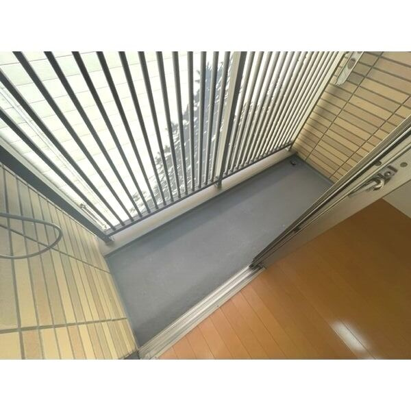 エーフラッツ尾頭橋　名古屋市賃貸　仲介手数料無料のバルコニー