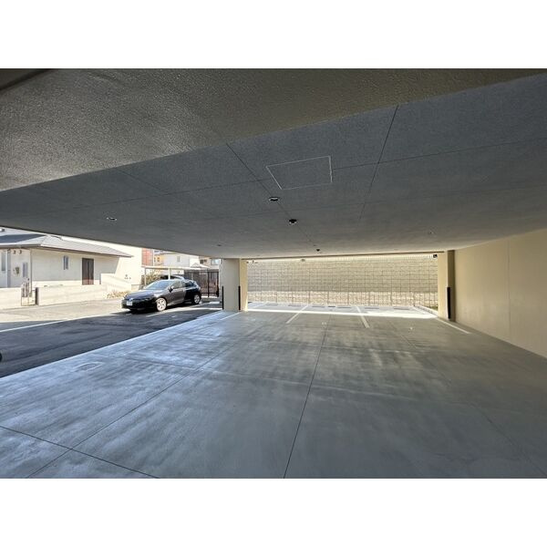 S-RESIDENCE桜本町awesome　名古屋市賃貸　仲介手数料無料の駐車場