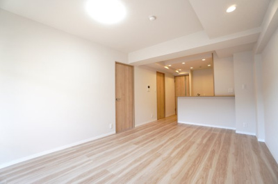 【居間・リビング】 | 【上質リノベ】ダイアパレス東海田 | 室内（2025年12月9日13：00頃）撮影