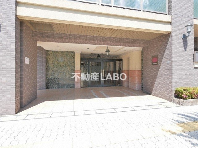 ディナスティ長居公園南のエントランス