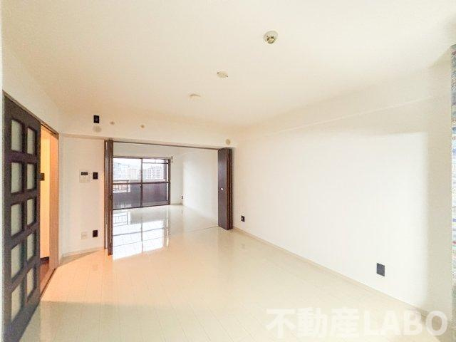 川辺辻岡マンションの洋室