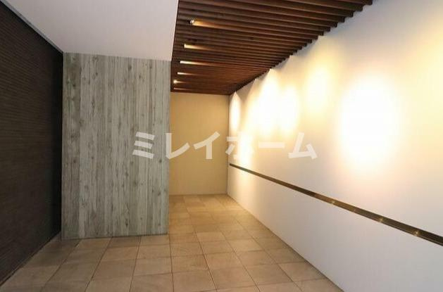 コートブランシェAPのロビー