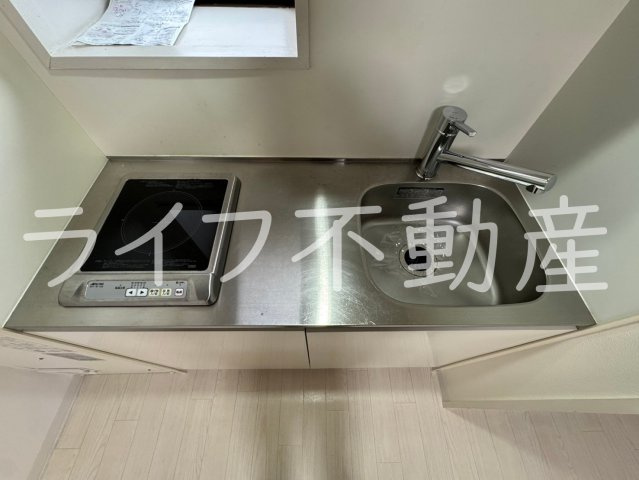 シンコーハイツのキッチン|コンパクトなキッチンで掃除もラクラク