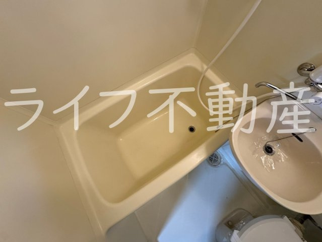 シンコーハイツの浴室|ゆったり過ごせるお風呂です